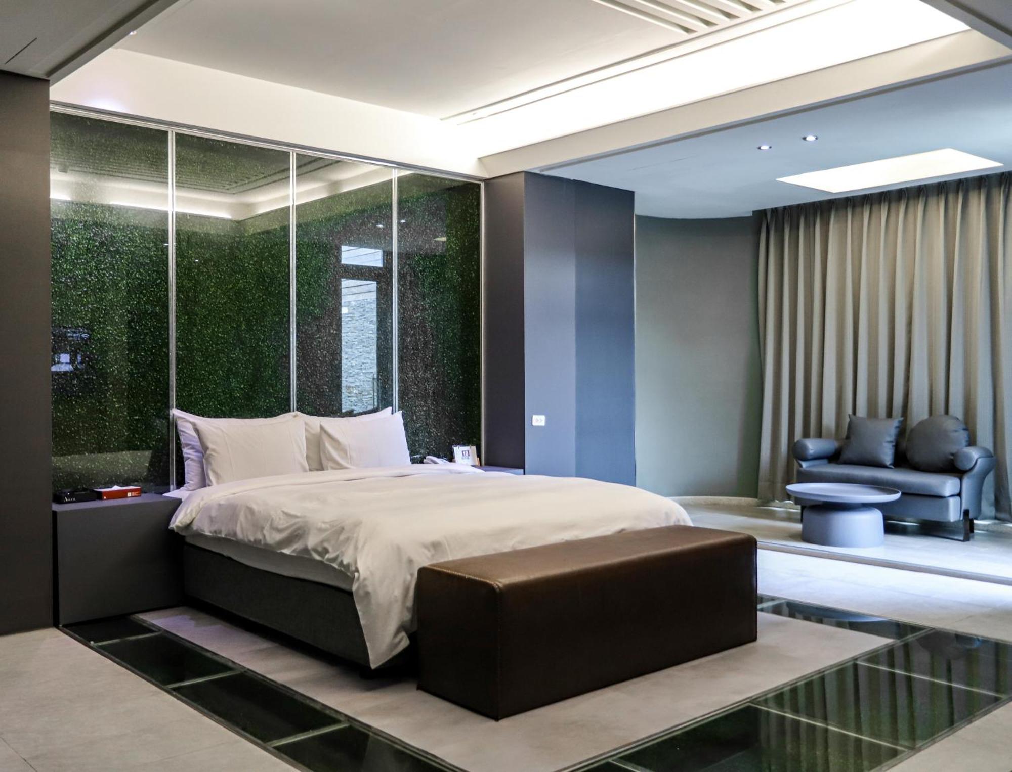 ออล-ยูอาร์ บูทิก โฮเต็ล ผิงถุง Motel Pingtung ภายนอก รูปภาพ