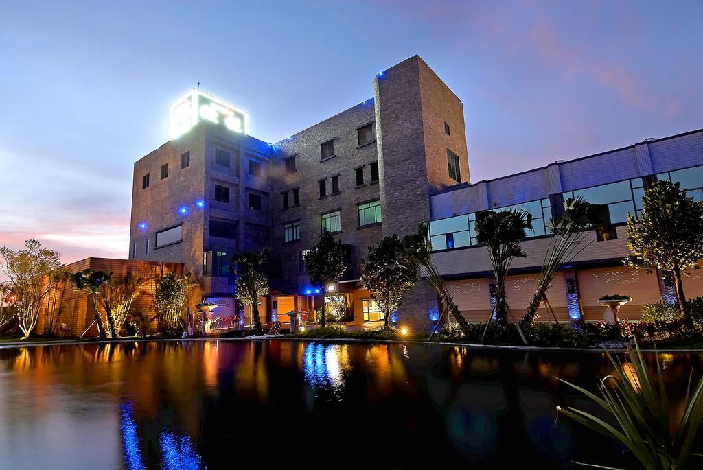 ออล-ยูอาร์ บูทิก โฮเต็ล ผิงถุง Motel Pingtung ภายนอก รูปภาพ