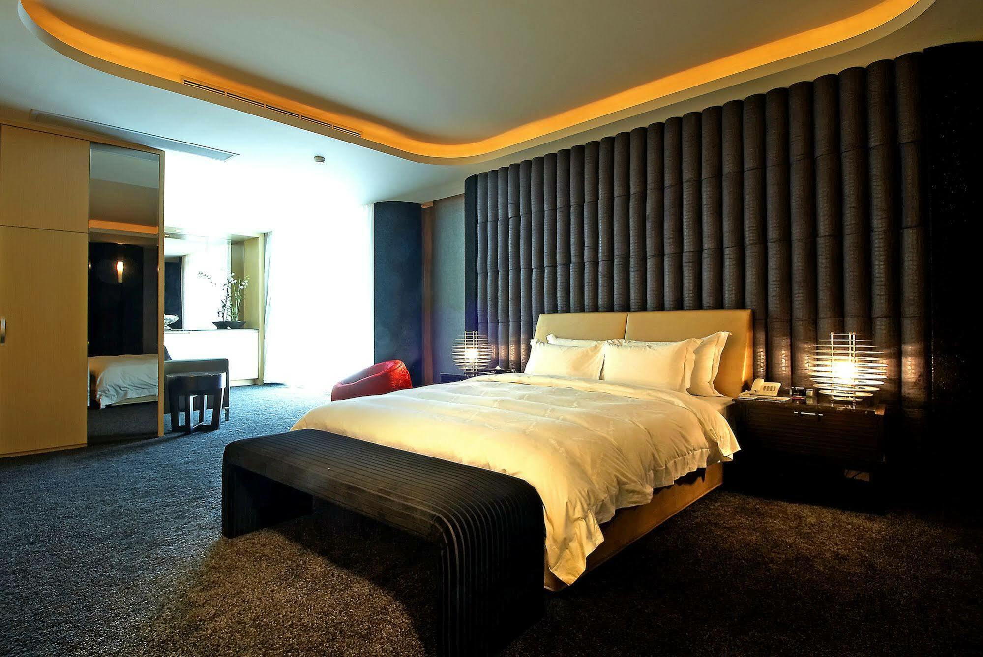ออล-ยูอาร์ บูทิก โฮเต็ล ผิงถุง Motel Pingtung ภายนอก รูปภาพ