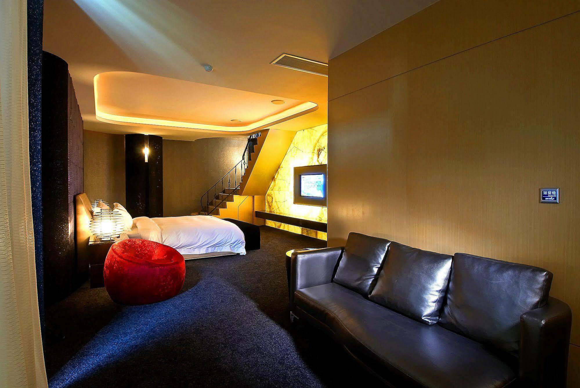 ออล-ยูอาร์ บูทิก โฮเต็ล ผิงถุง Motel Pingtung ภายนอก รูปภาพ