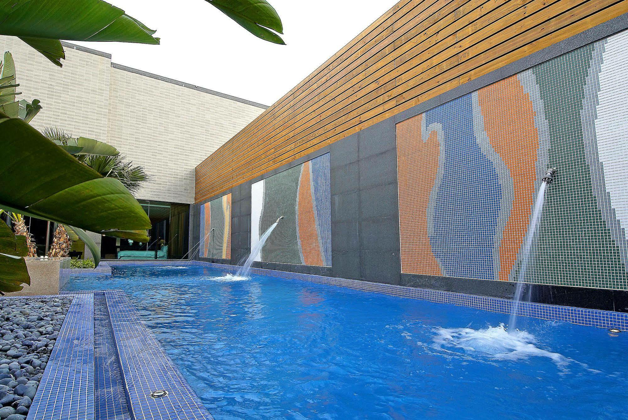 ออล-ยูอาร์ บูทิก โฮเต็ล ผิงถุง Motel Pingtung ภายนอก รูปภาพ